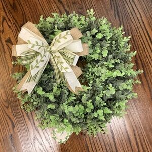 Lush Green Boxwood Holiday Wreath with Neutral Ribbon Bow